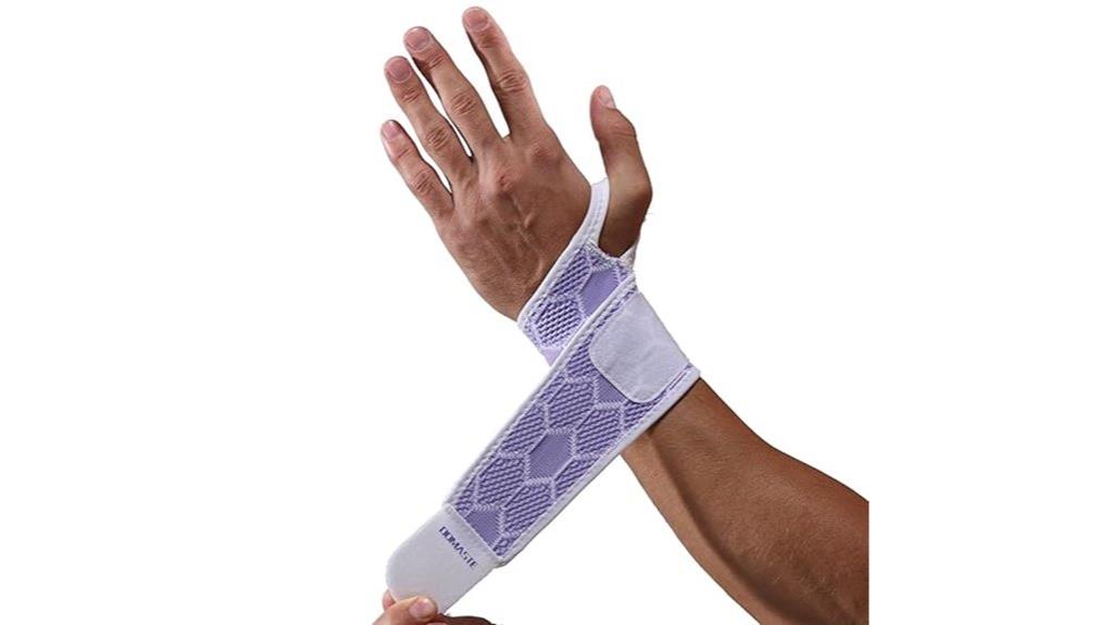 adjustable violet wrist support