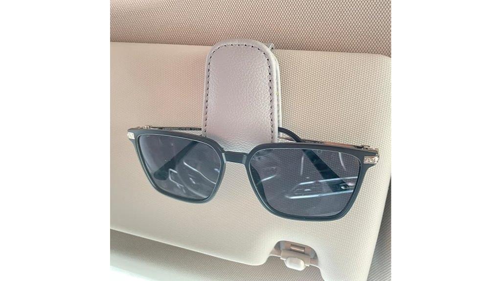 magnetic glasses holder